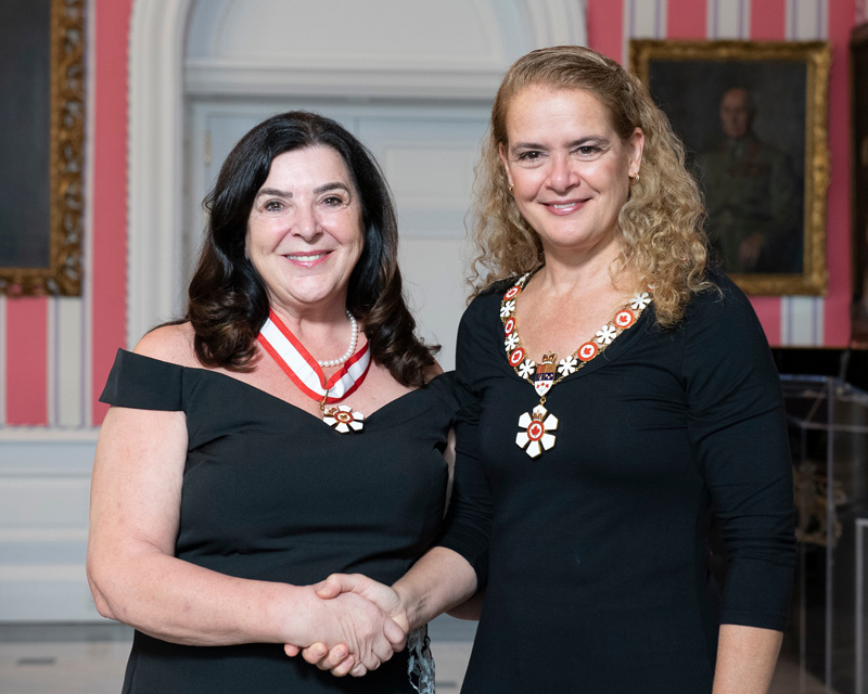 Vianne Timmons Receiving The Order Of Canada Shaking The Hand Of Julie Payette The Governor General Of Canada